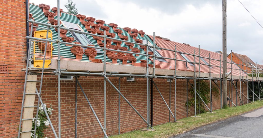 Emergency Roof Repairs: What to Do When Disaster Strikes